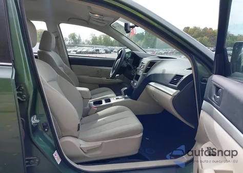 2011 Subaru Outback 2.5I z USA, uszkodzony, nr VIN 4S4BRCACXB3380678